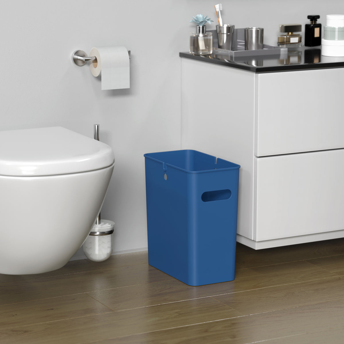 4.2 Gallon / 16 Liter SlimGiant Blue Wastebasket in bathroom